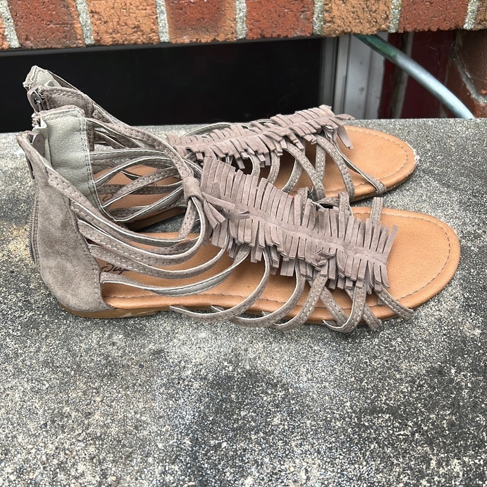Qupid sandals